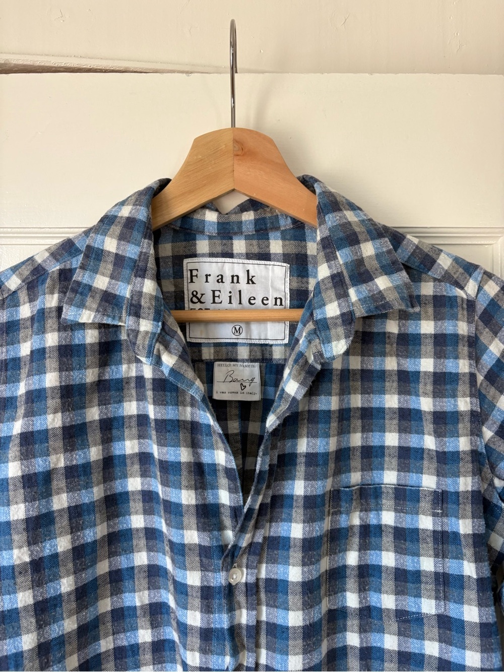 Frank and Eileen Barry Buttondown Blue Check Size Medium - Picture 2 of 2